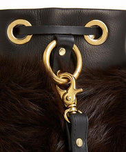 画像をギャラリービューアに読み込む, Drawstring Shearling Bag with 2 Way Shoulder Strap - L / Brown Shearling & Black - (ki:ts)
