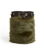 画像をギャラリービューアに読み込む, Drawstring Shearling Bag with 2 Way Shoulder Strap - L / Olive Shearling & Black - (ki:ts)