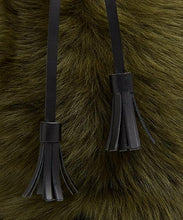 画像をギャラリービューアに読み込む, Drawstring Shearling Bag with 2 Way Shoulder Strap - L / Olive Shearling & Black - (ki:ts)