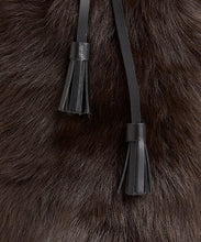 画像をギャラリービューアに読み込む, Drawstring Shearling Bag with 2 Way Shoulder Strap - L / Brown Shearling & Black - (ki:ts)