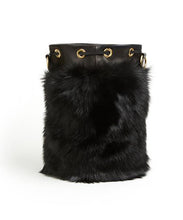 画像をギャラリービューアに読み込む, Drawstring Shearling Bag with 2 Way Shoulder Strap - L / Black Shearling & Black - (ki:ts)