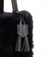 画像をギャラリービューアに読み込む, I-O Fur Bucket - S / Navy Shearling & Black - (ki:ts)