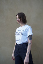 画像をギャラリービューアに読み込む, Doing OK and Not Doing OK T-shirt - Brit Bones