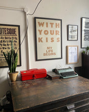 画像をギャラリービューアに読み込む, Letterpress - “WITH YOUR KISS” / The Printer's Devil