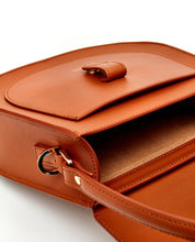 画像をギャラリービューアに読み込む, Saddle Shoulder Bag / Tan - (ki:ts)