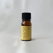 画像をギャラリービューアに読み込む, エッセンシャルオイル  ショウガ 5ml - BLACK LETTERS