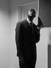画像をギャラリービューアに読み込む, Photographs - Jack Davison - 初版本