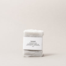 画像をギャラリービューアに読み込む, Lemongrass + Green Tea Soap - harvest