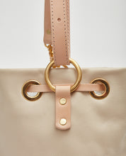画像をギャラリービューアに読み込む, Drawstring Bag with 2 Way Shoulder Strap - S / Cafe Latte - (ki:ts)