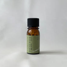 画像をギャラリービューアに読み込む, エッセンシャルオイル  スギ 5ml - BLACK LETTERS