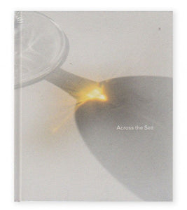 Across the Sea - Yoko Kusano / 草野庸子 - 初版本（サイン入り）